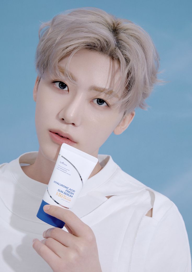 Isntree - Hyaluronic Acid Fresh Sun Serum
